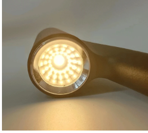 Luminate I Ledningsfri bordlampe i skandinavisk design