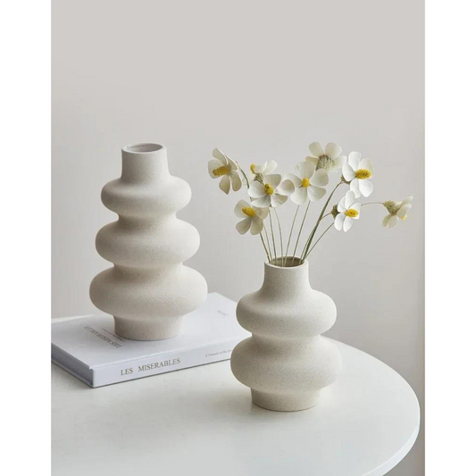 Flora | Keramisk vase til innredning i hjemmet